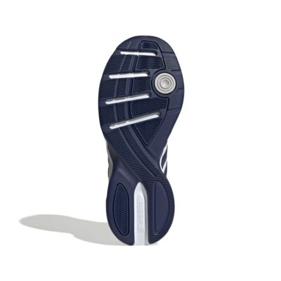 STRUTTER - Image 4
