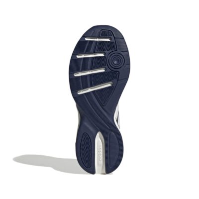 STRUTTER - Image 4