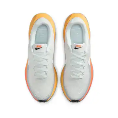 REVOLUTION 8 - Image 3