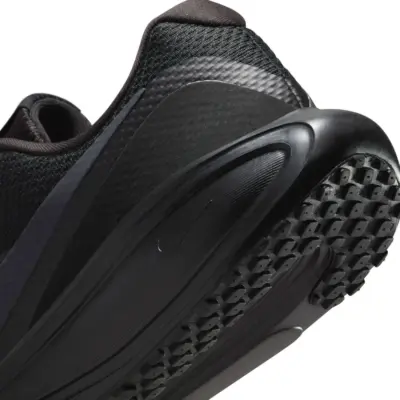 NIKE REVOLUTION 8 - Image 7